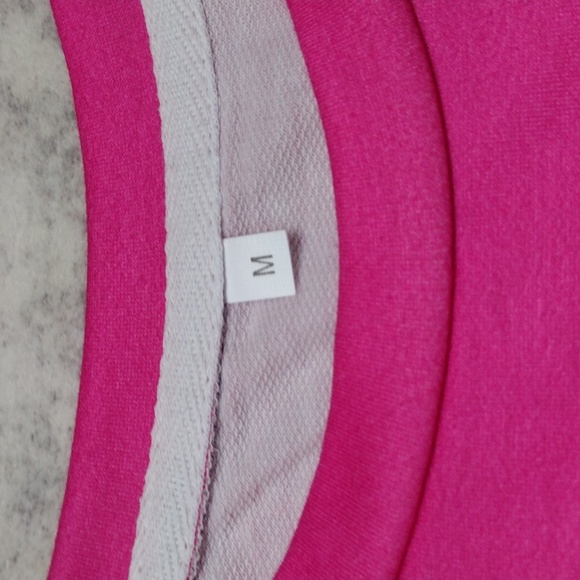 NWOT The Grinch "Your A Mean One!" Womens Sweater Bright Pink Medium - Picture 3 of 7